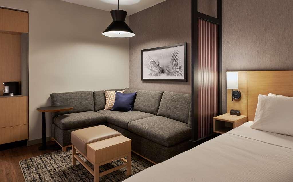 Hyatt Place Toronto-브램턴 객실 사진